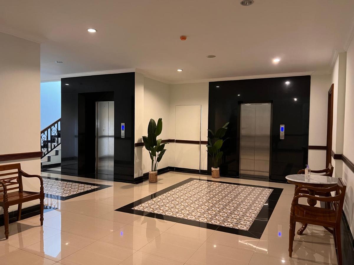 Le Semar Hotel Karawaci Dahung Eksteriør bilde